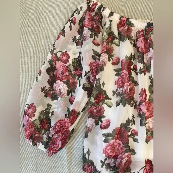 Floral Off The Shoulder Top - Picture 2 of 3